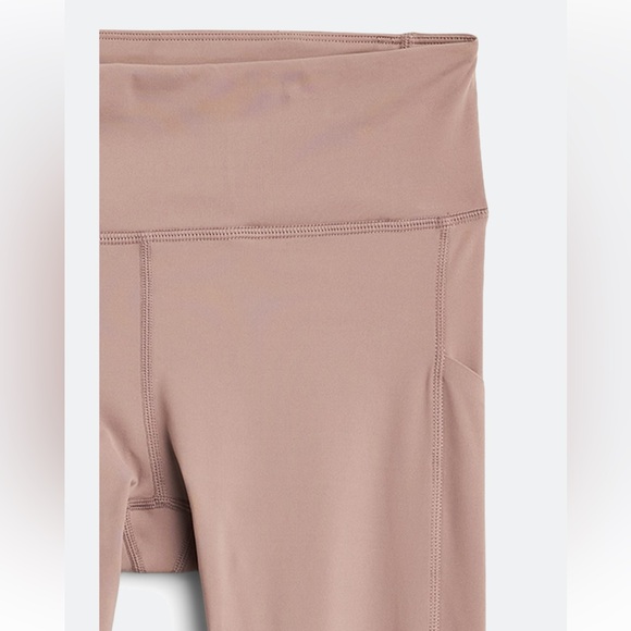 Vuori Women's Leggings in Mauve - Picture 3 of 7